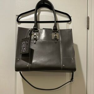 Wilson’s Leather Purse